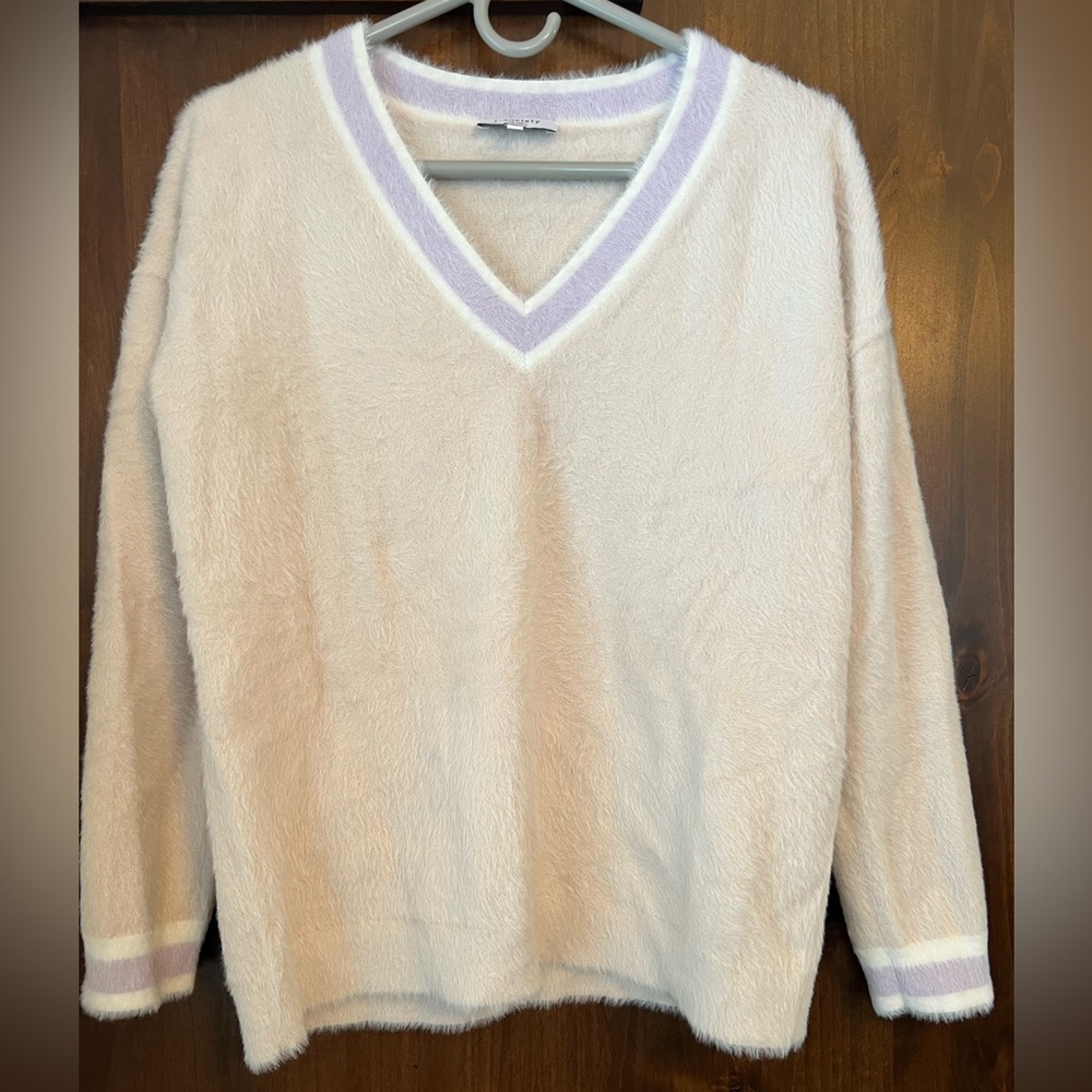 J Society v neck sweater. Size small, very light tan with purple